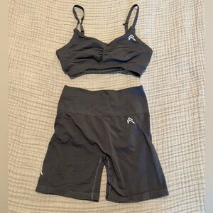 Oner Active Effortless Seamless Shorts and Micro Bra Set